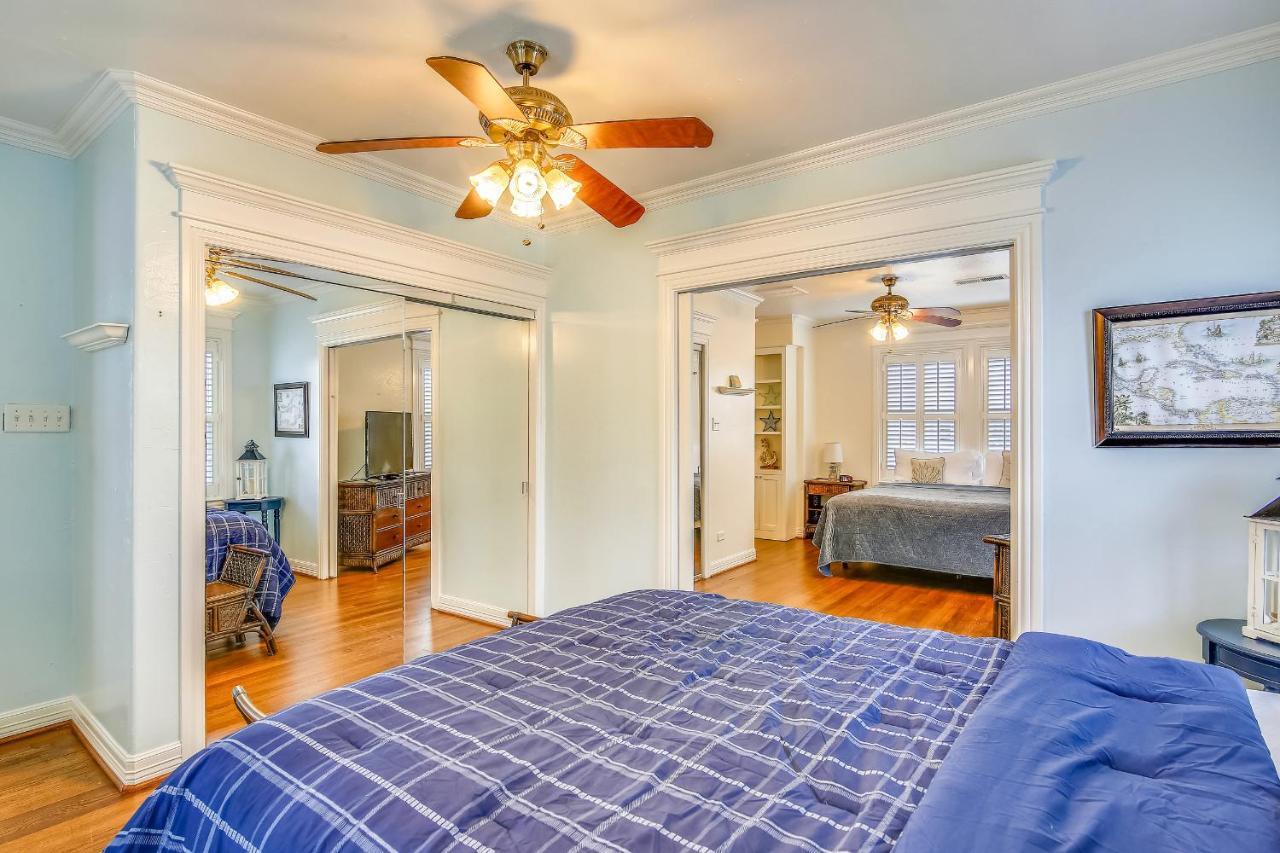 The Turquoise Turtle Villa Galveston Exterior photo